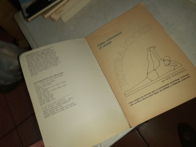 Como rejuvenecer el  cuerpo estirandose
