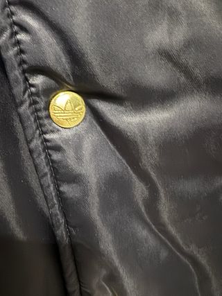 Chaqueta Bomber Adidas Vintage Negra Roja y dorada