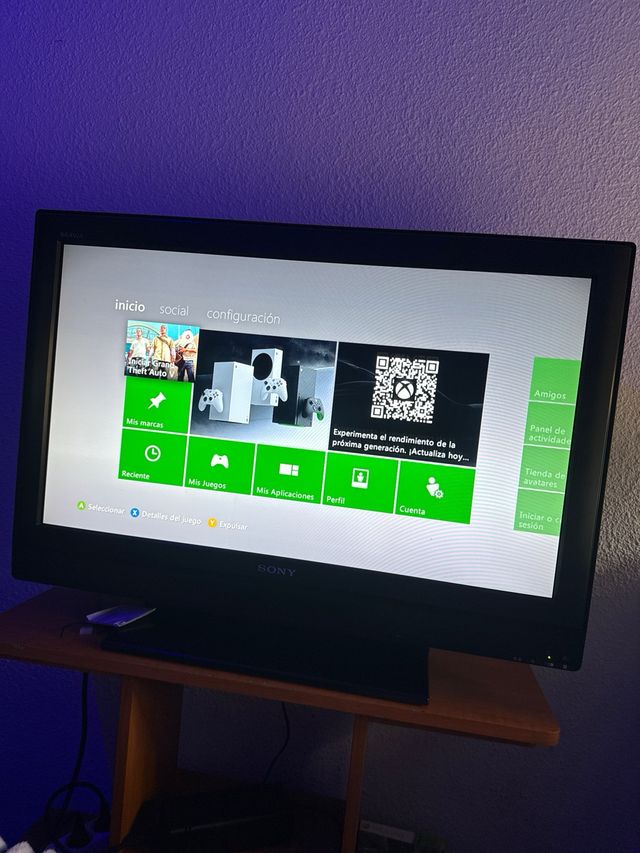 Xbox 360 Negra + 4 Juegos