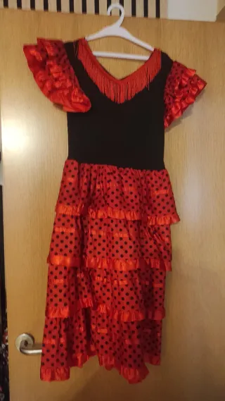 Vestido Flamenca Negro y Rojo talla 8 9