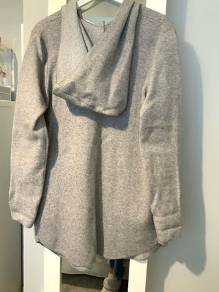 Chaqueta Sfera Gris con Capucha