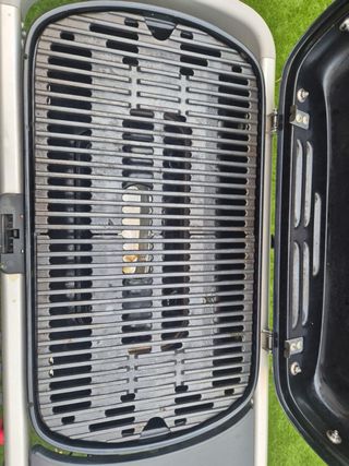 Barbacoa Gas Weber Traveller Negra. poco uso