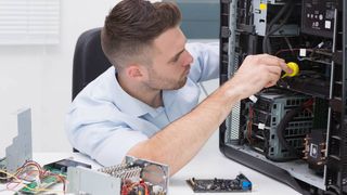 Reparación y mantenimiento de PCs y portátiles