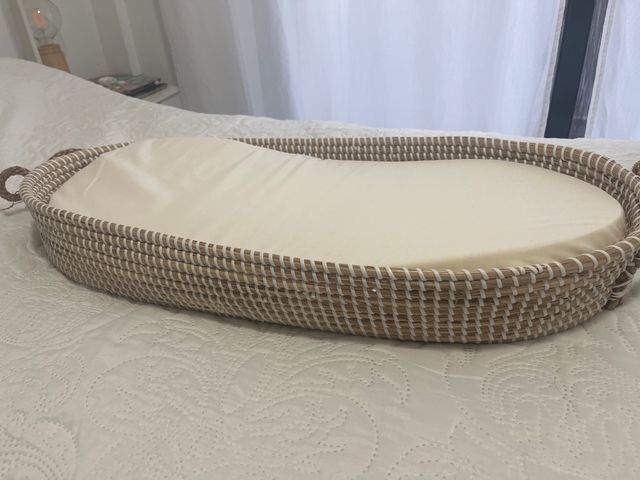 Cambiador de bebé cesta mimbre