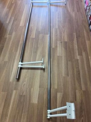 Estantería 4 baldas cristal, para tienda calzado.