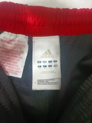 Pantalón Adidas Negro y Rojo