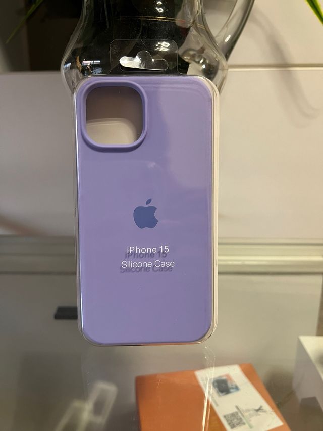 Custodia Apple viola per iPhone 15