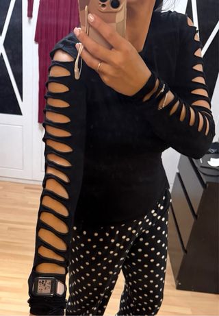 Camiseta negra mangas originales