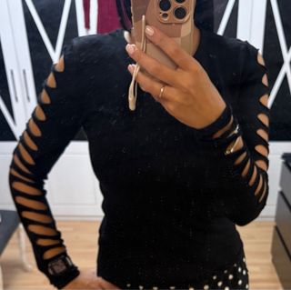 Camiseta negra mangas originales