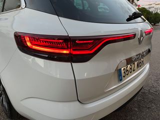 RENAULT Mégane S.T. Techno Blue dCi 115CV EDC