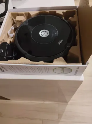 Robot Aspirador Roomba 606
