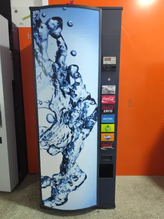 Máquina expendedora de refrescos