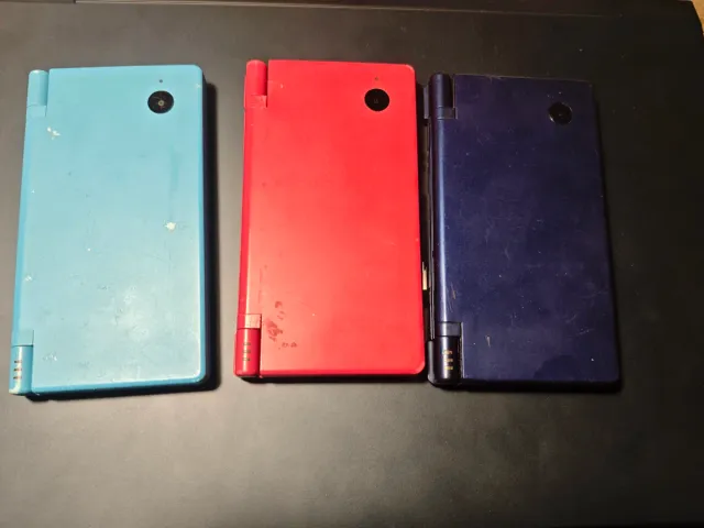 Lote 3 Nintendo DSi para piezas/reparar.