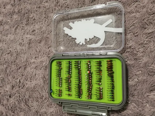 Caja ninfas pesca sin muerte +200 moscas