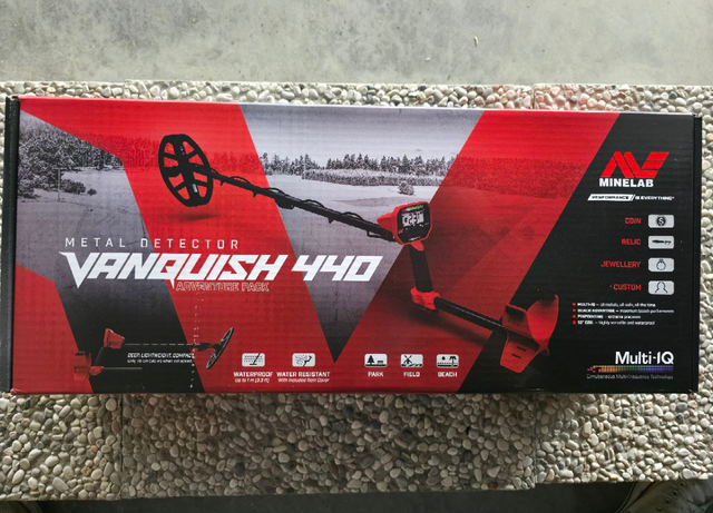 Metal Detector Minelab Vanquish 440
