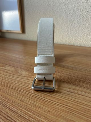 Cinturón crema-beige – Bershka (Nuevo)