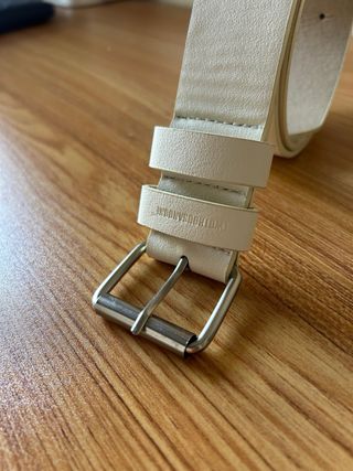 Cinturón crema-beige – Bershka (Nuevo)