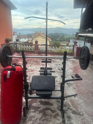 Máquina Multifunción Gym + Banco + Mancuernas