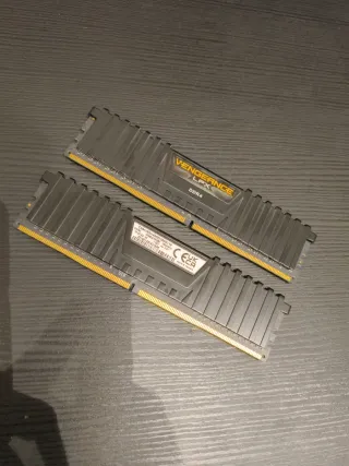 Corsair DDR4 16GB (2x8GB) Vengeance LPX