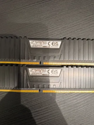 Corsair DDR4 16GB (2x8GB) Vengeance LPX