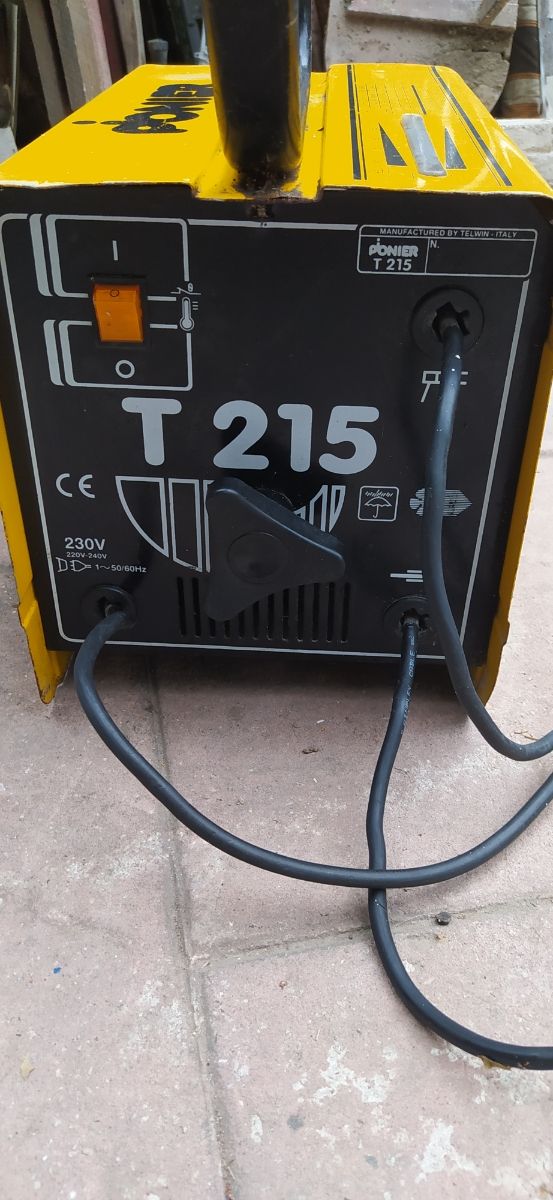 Maquina soldadora,marca...PIONIER...