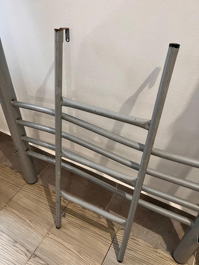 OPORTUNIDAD Litera metálica gris