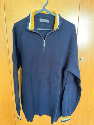 Sweatshirt Primark azul com riscas