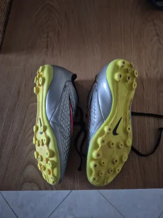 Zapatillas Fútbol Nike Plateadas Rosas