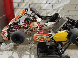 Kart Maranello con frenos al volante
