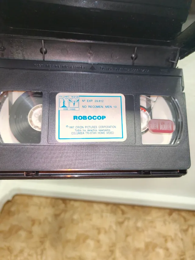 Robocop 1 En VHS 2ªEdicion en caja pequeña