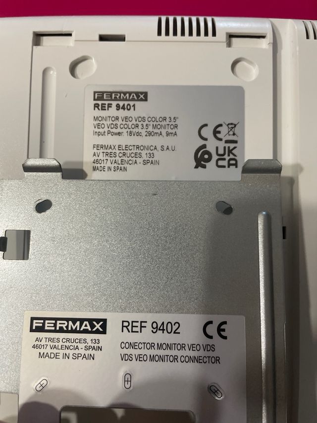 Fermax VEO VDS COLOR 9401 con Placa 9402 