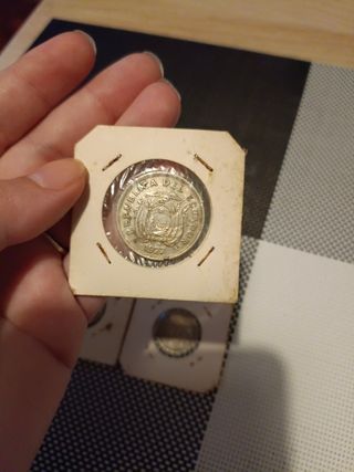Lote 4 monedas Ecuador/Suiza