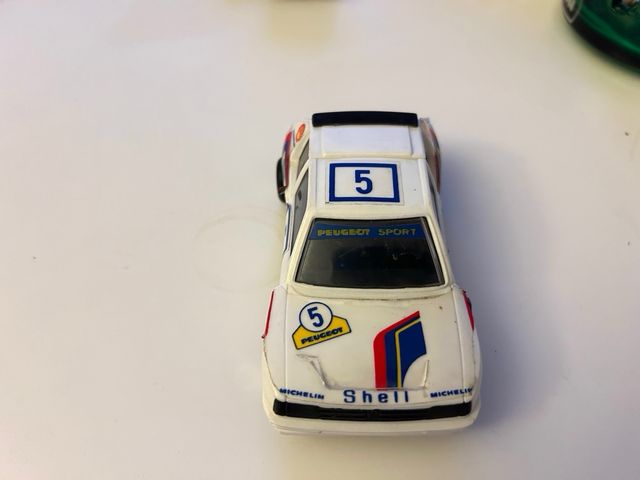 Scalextric Peugeot 205 Rallye