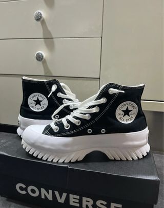 Converse plataforma negras y blancas
