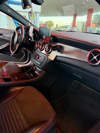 Mercedes-Benz Clase CLA 2015