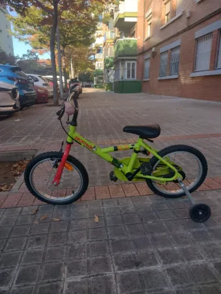 Bicicleta infantil verde Decathlon