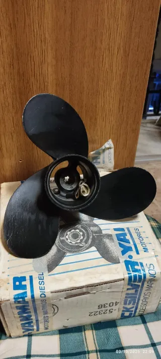 Hélice YANMAR. MERCURY, EVINRUDE...