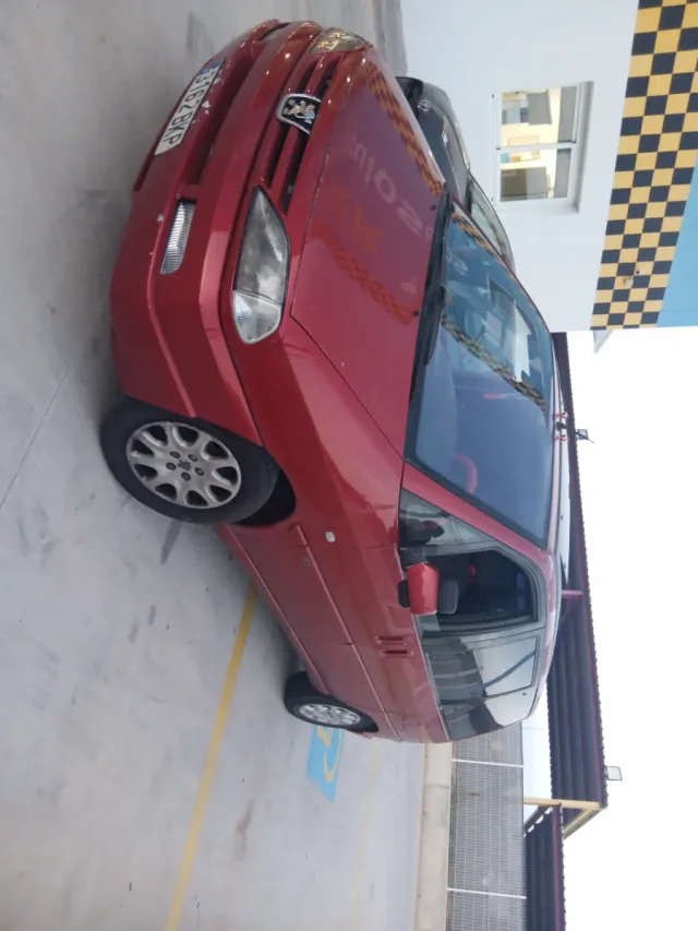 Peugeot 806 2001