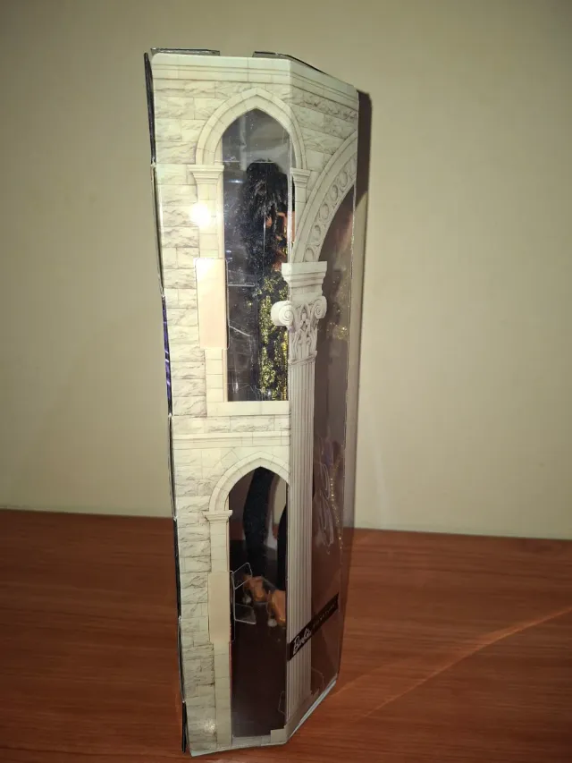 NUEVA!! Barbie Edición Especial Juan Gabriel NRFB 