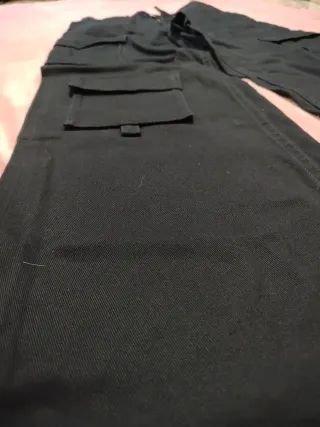 Pantalones cargo negros