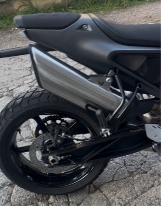 Silenciador Husqvarna Svartpilen 801