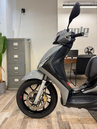 Piaggio Medley S 125