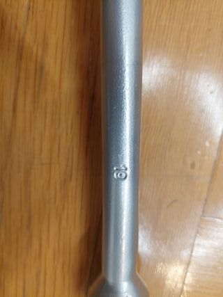 Llave de cruz para coche