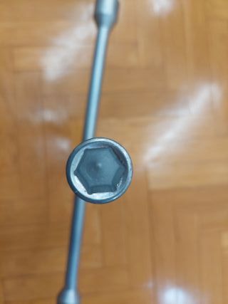 Llave de cruz para coche