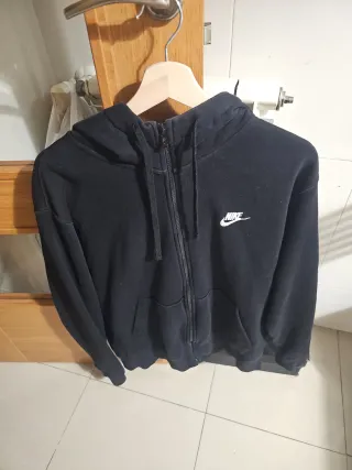 Sudadera Nike Negra con Cremallera