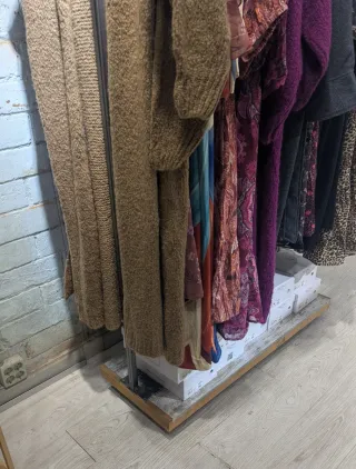 Buró alto moderno metal y madera