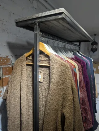 Buró alto moderno metal y madera