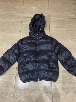 Plumífero negro con capucha Talla XS