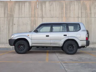 Toyota Land Cruiser 90 2002