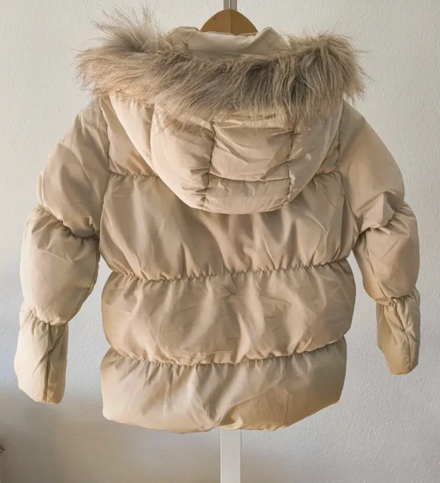 Abrigo plumas niña Zara beige